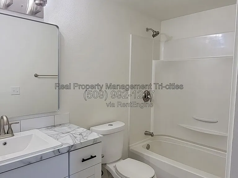 3401 W 1st Pl #4 — Photo 8