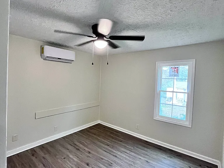 364 Woolfolk St #A — Photo 6