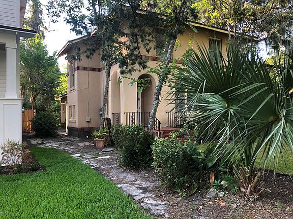 5th image of 3703 Hedrick St