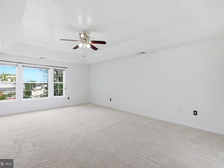 2917 Markhams Grant Dr — Photo 35