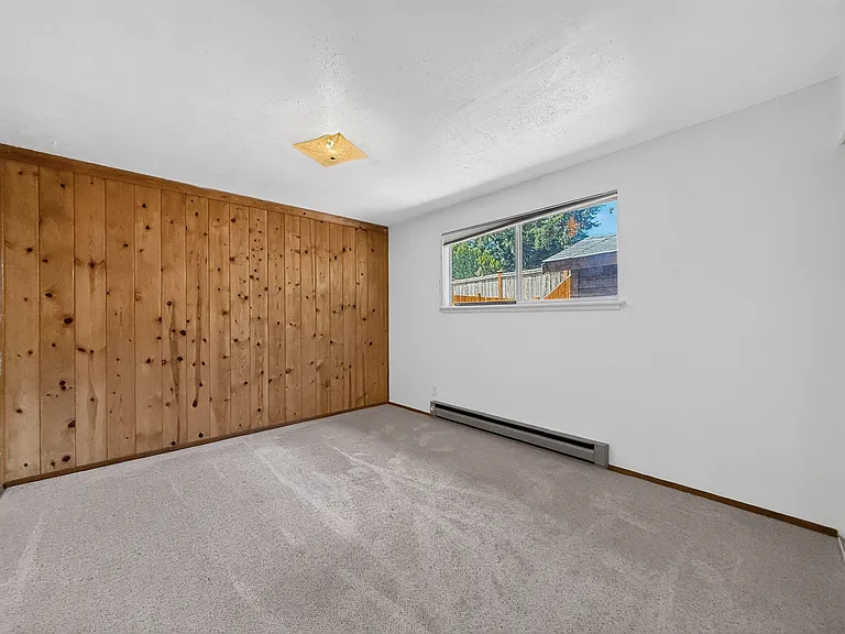 5025 S 167th St — Photo 14