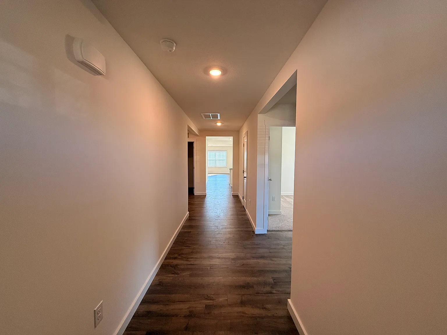 4 bed, 1774 sqft, $2,400 — Photo 2