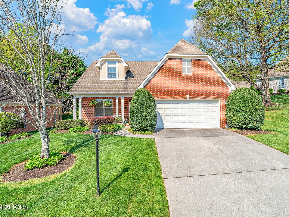 1st image of 535 Glen Ives Way