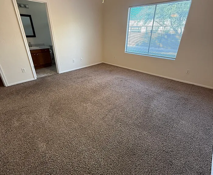 1284 W Laporte Ln — Photo 16