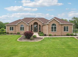 4040 Vilas Hope Rd, Cottage Grove, WI 53527