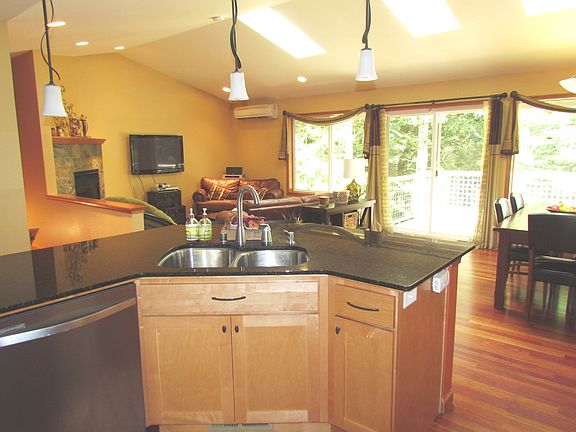 Designer kitchen & lighting