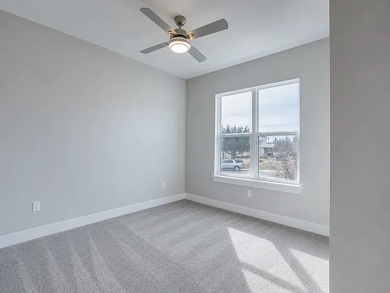 2610 Oak Hills Trl — Photo 13