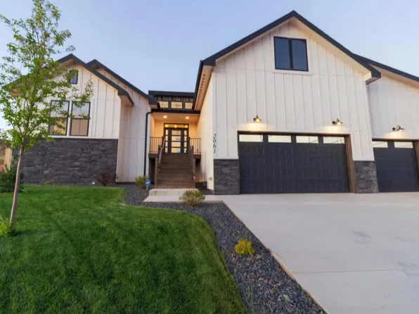 2061 Battle St, Laramie, WY 82072