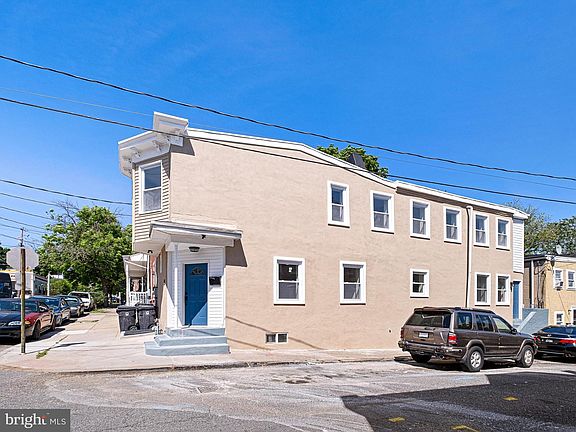 2nd image of 222 N Harrison St