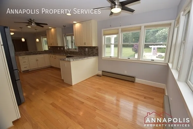 7809 Locust Wood Rd — Photo 10