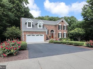 1021 Suffolk Dr, La Plata, MD 20646