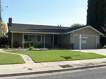 1034 Angelica Way photo 1