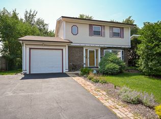 73 W Wrightwood Ave, Glendale Heights, IL 60139