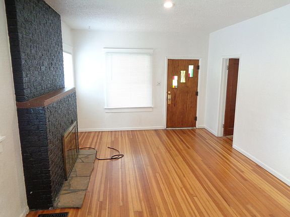 5th image of 1860 11th Ave