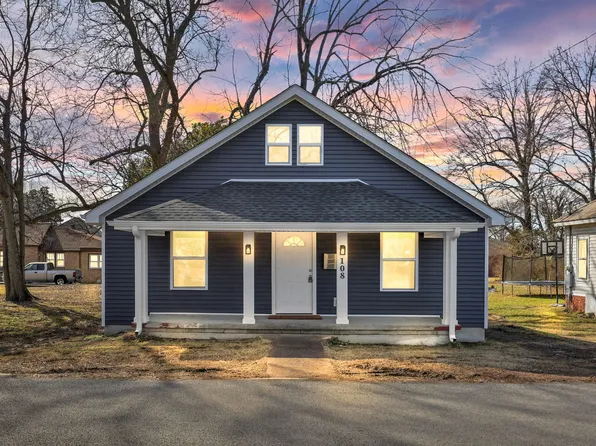 108 E Green St, Princeton, KY 42445