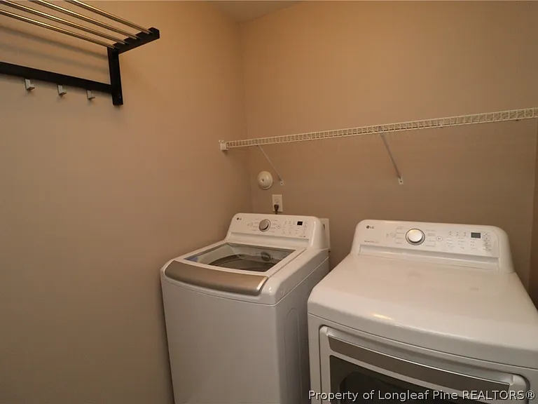 3600 Corydon Ct — Photo 21