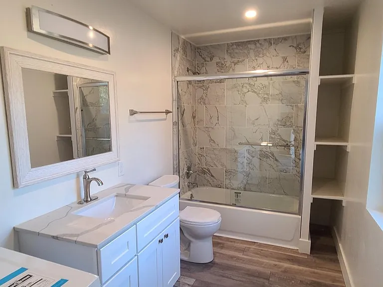 1402 Clara Ln — Photo 13