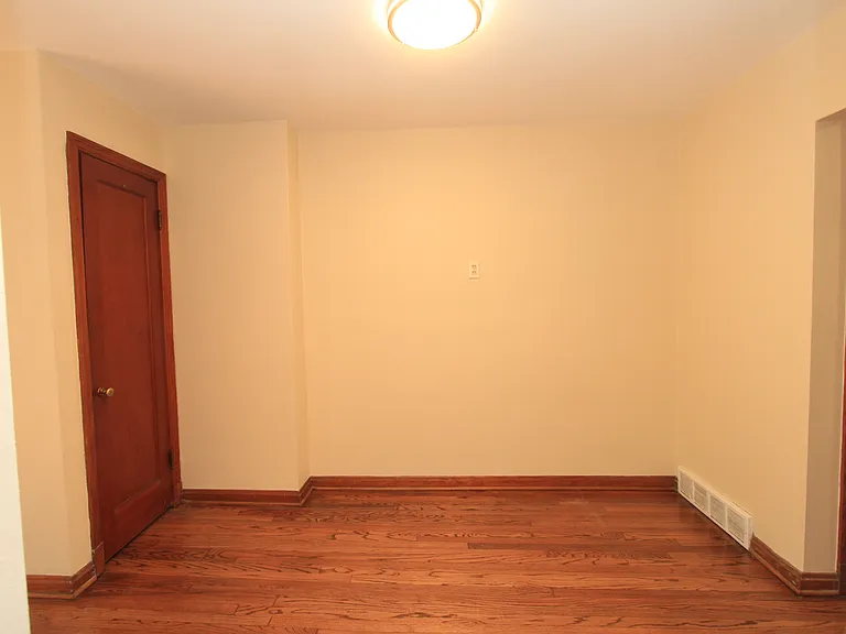 3615 Jamieson Ave #1N — Photo 10