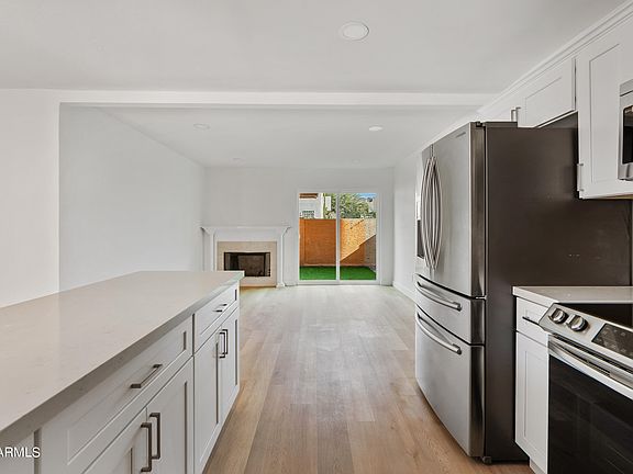 5th image of 720 E ALICE Avenue #103
