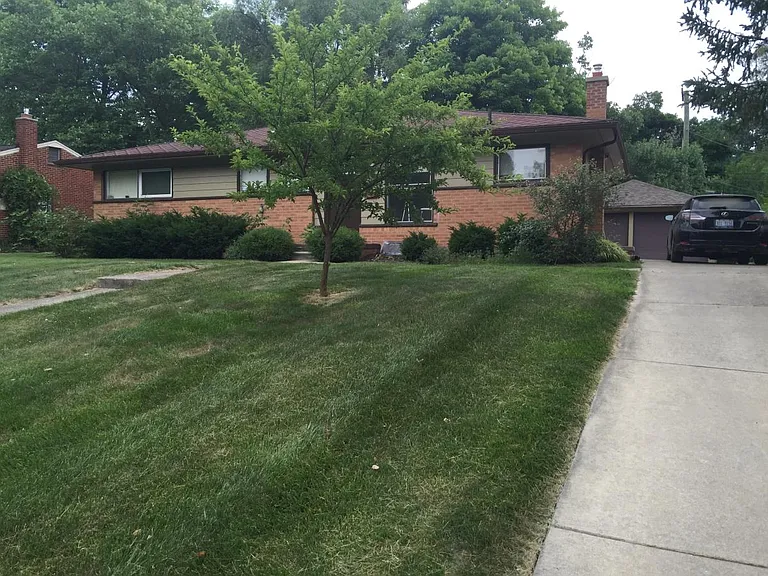 1517 Catalina Dr — Photo 1