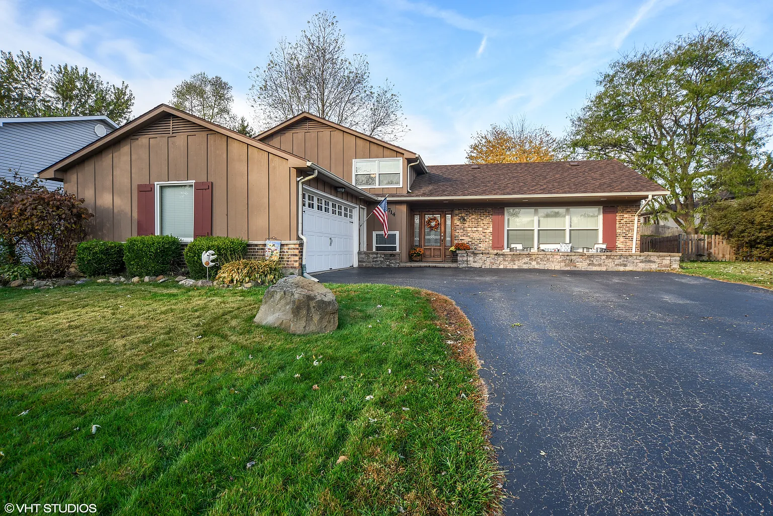 714 Fieldstone Cir photo 1