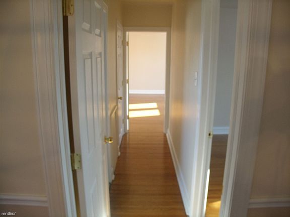 4th image of 86 E Plumstead Ave #1