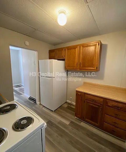 809 Greenwood St — Photo 9