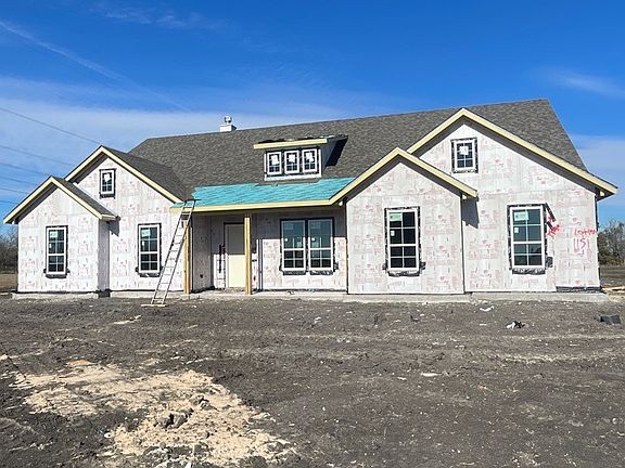 2nd image of 1151 Emilia Dr