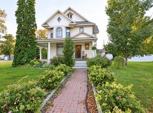229 E 4th Ave, Groton, SD 57445