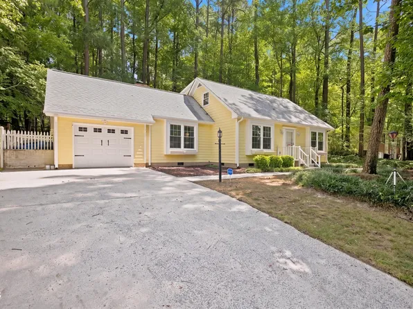 1605 Sycamore Dr, Garner, NC 27529