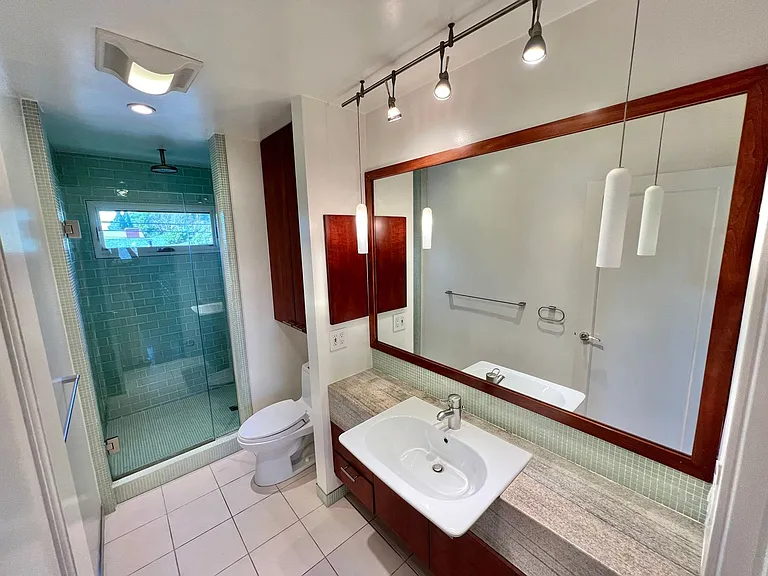 Spacious 3BR Bluff Heights Home | Gated Yard, Garage & Modern Upgrades — Photo 21
