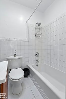 5th image of 128 E 37th St APT 5