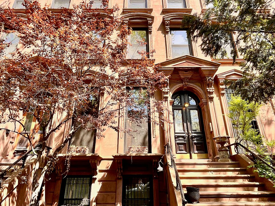 1st image of 13 S Oxford St APT 3