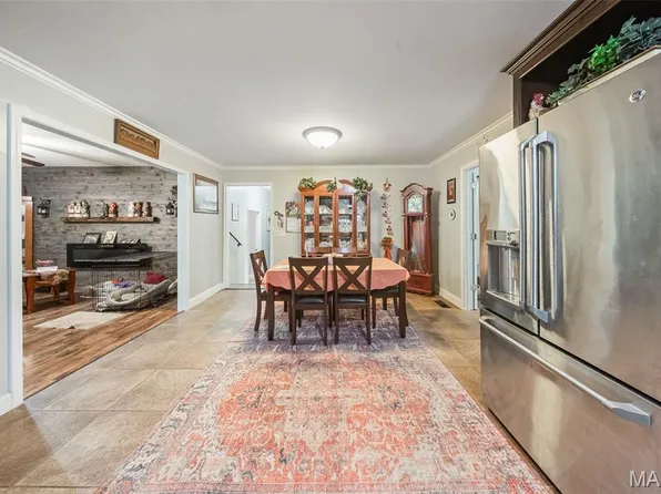 435 Forest Ln, Saint James, MO 65559