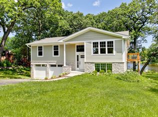 637 Banbury Rd, Mundelein, IL 60060