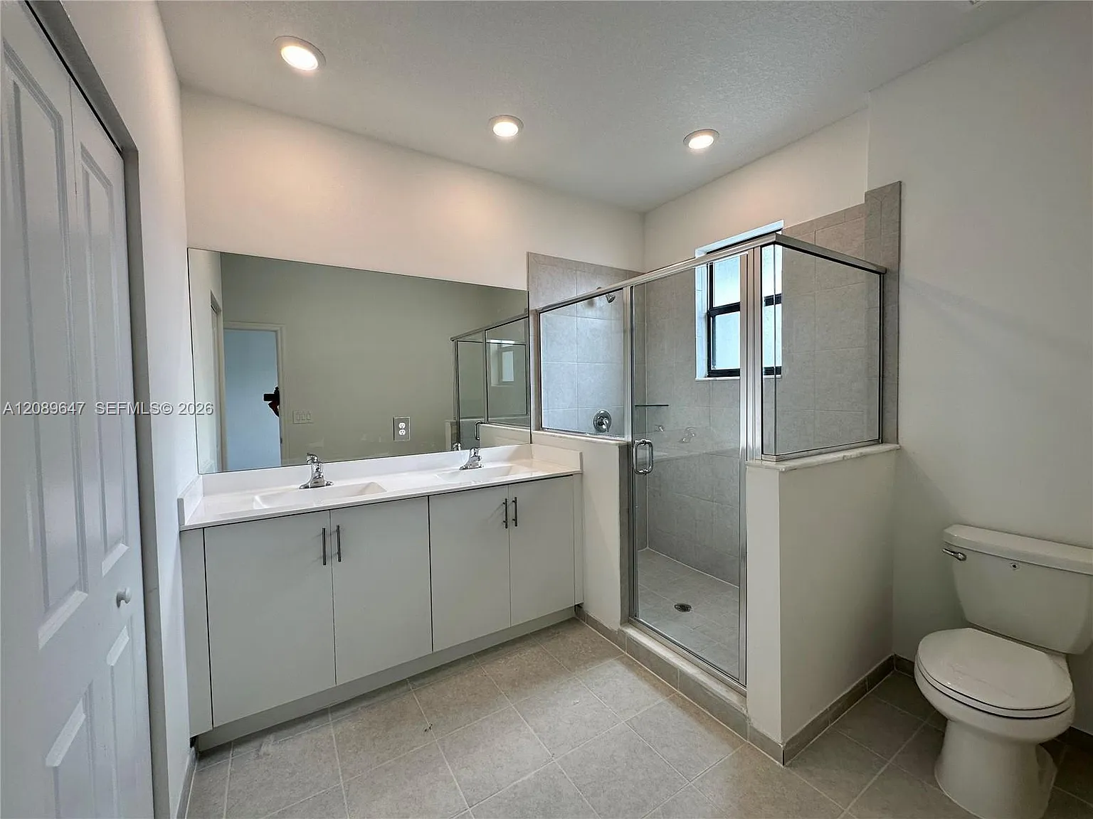 3 bed, 2.5 bath, 1600 sqft, $2,550 — Photo 3