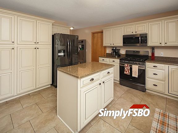 4th image of 5141 Coventry Ct