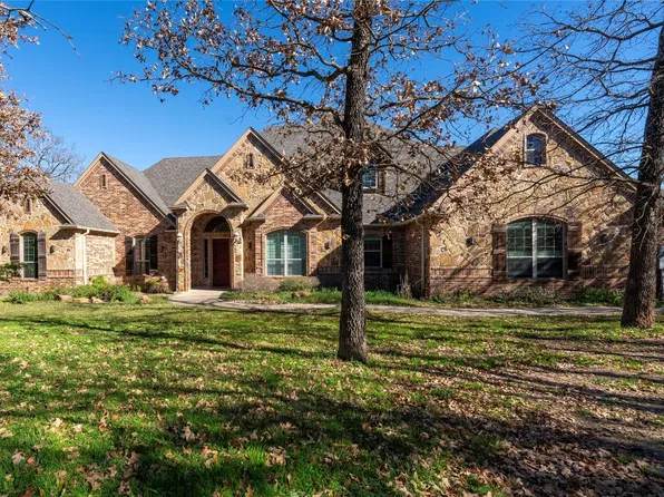 820 Farris Rd, Burleson, TX 76028