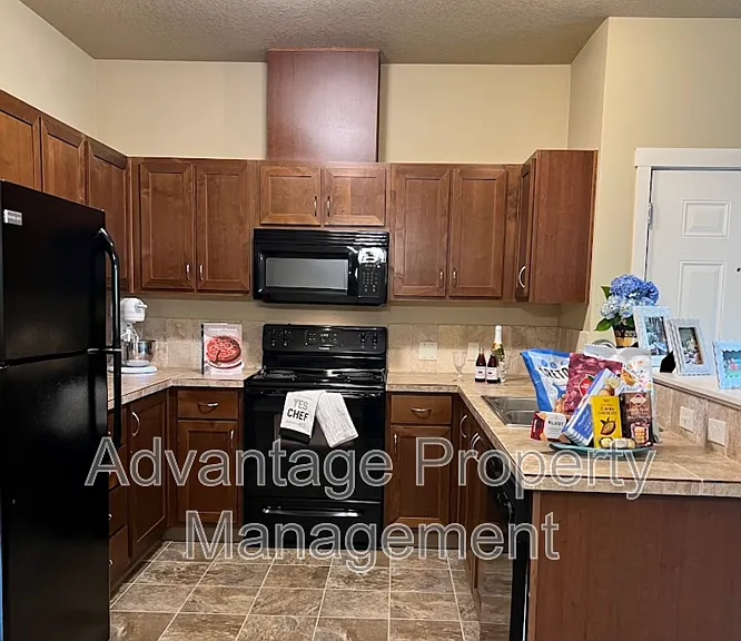 523 Catron St N #5 — Photo 29