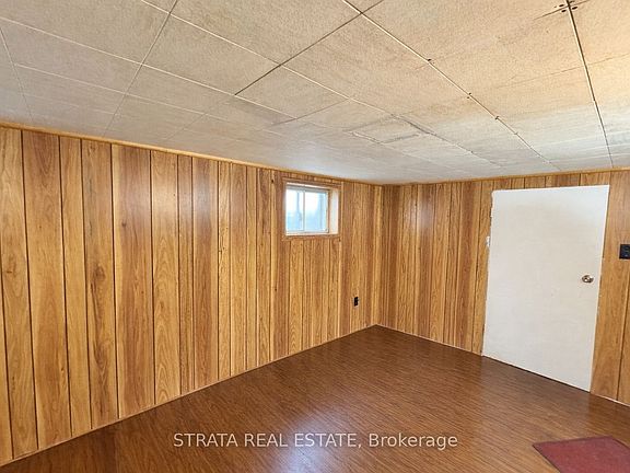 2nd image of 120 Phyllis Ave #Basement