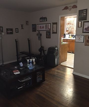 2nd image of 123 Wallace St