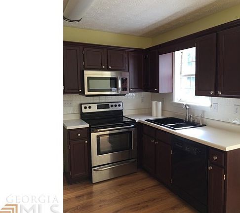 5th image of 4572 Cedar Dr