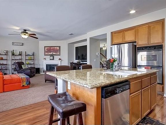 2nd image of 24967 Cliffrose St