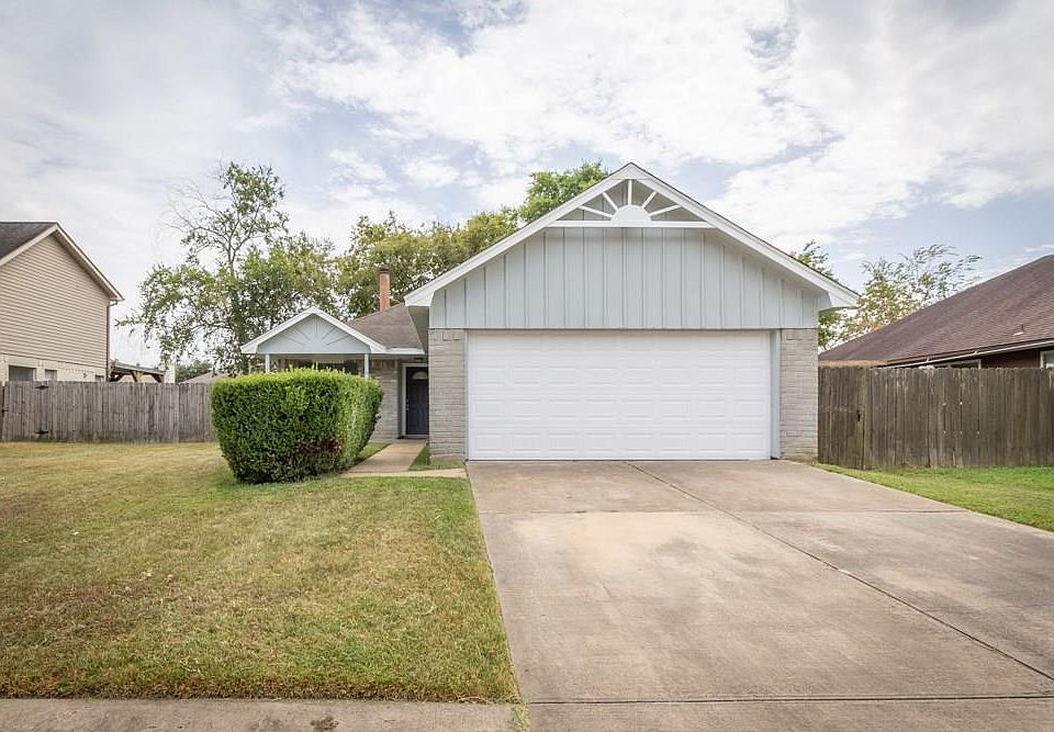 1st image of 12223 White River Dr