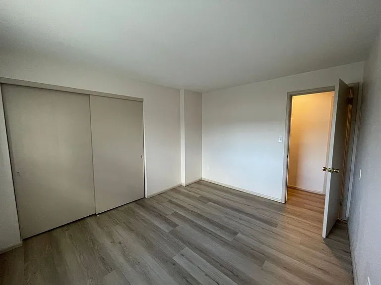 113 S Platten St — Photo 4