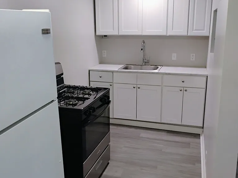 51 Mast Rd #6 — Photo 1