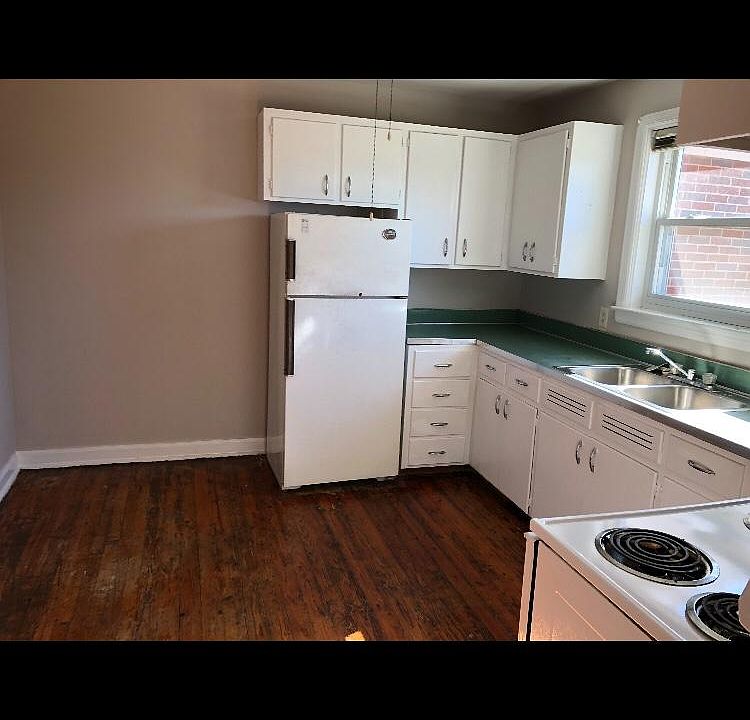 2nd image of 1655 N Ocoee St APT 8
