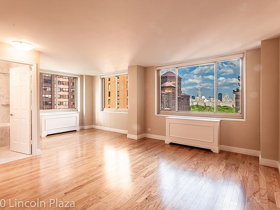 5th image of 30 W 63rd St APT 6P
