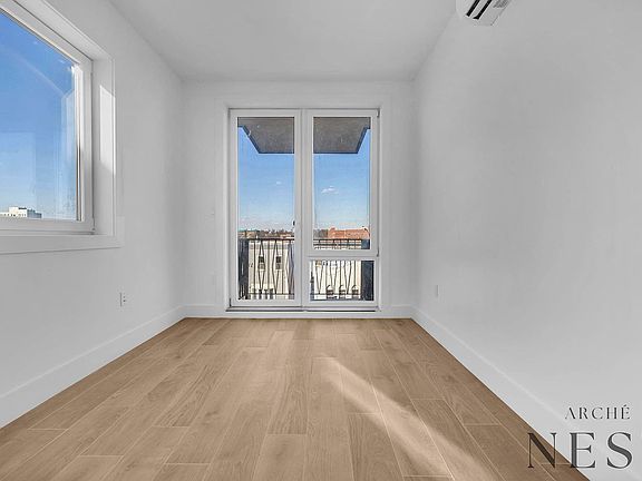 3rd image of 1696 Pacific St #3F