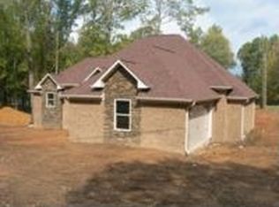 777 Lake Ln, Adamsville, TN 38310